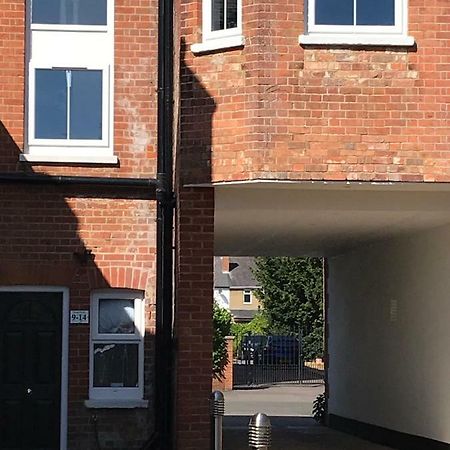 Berkshire Serviced Apartment Helena 12 Reading Exterior foto